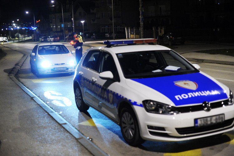 Banjalučanin vozio pijan uprkos zabrani pa ostao bez golfa