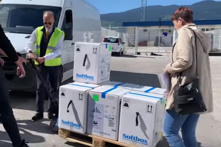 U BiH stiglo više od 43.000 doza Pfizer vakcine
