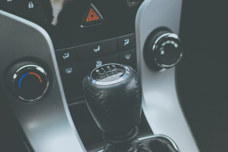 Ukrali auto i nisu znali pobjeći jer ima ručni mjenjač