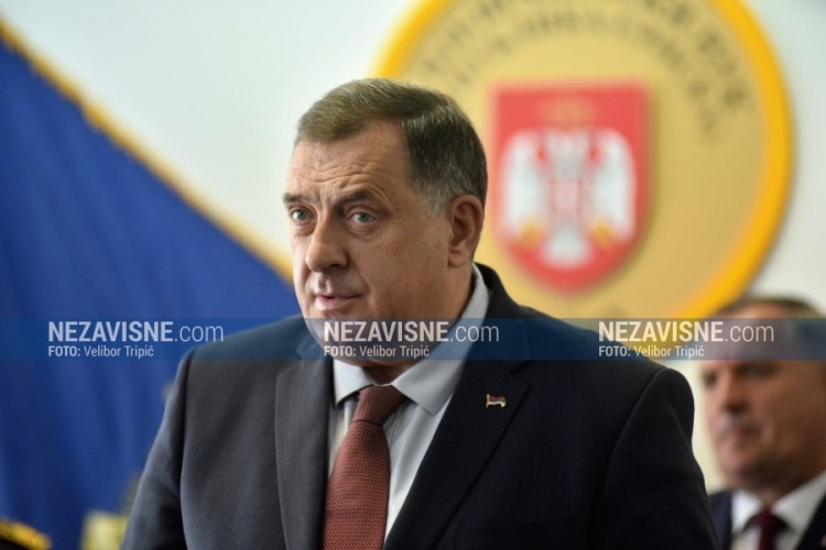 Dodik: Vojska Republike Srpske najčasniji obraz srpskog naroda