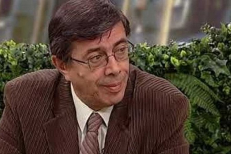 Preminuo novinar Aleksandar Vasić