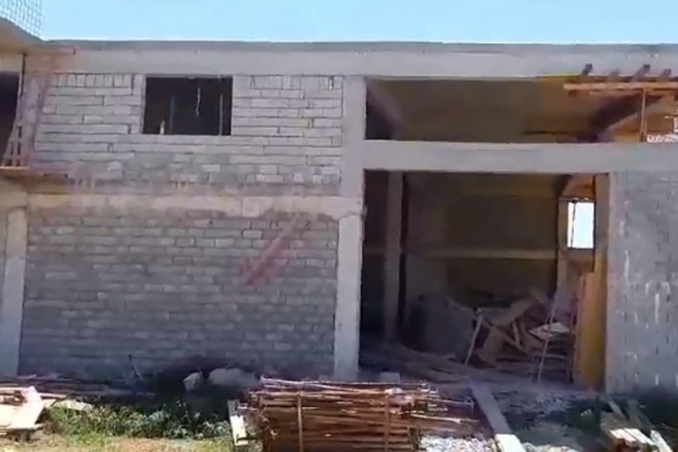Urušio se objekat kod Podgorice, najmanje šest povrijeđenih