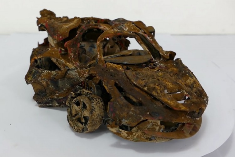 Pogledajte restauraciju uništenog Ferrarija