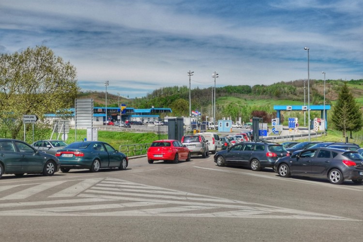 Maljevac zatvoren za saobraćaj kamiona, privrednici očajni