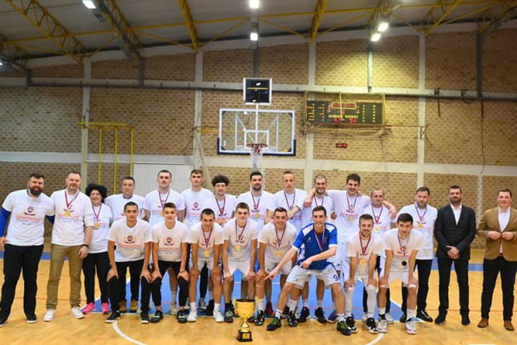 Upitan nastup košarkaša Radnika u Premijer ligi