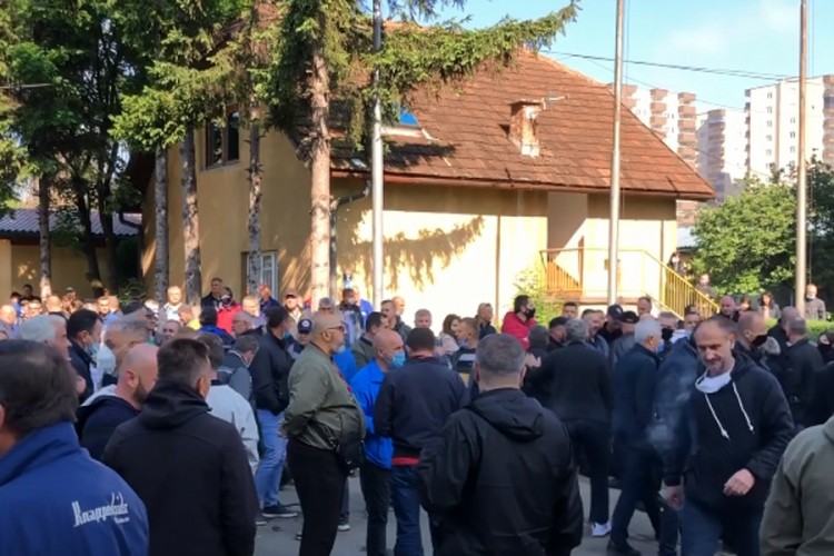 Radnici GRAS-a ponovo protestuju, moguća obustava saobraćaja