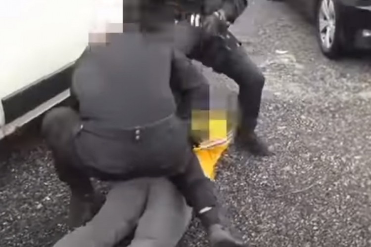 Dimne bombe i policijske sirene: Snimak hapšenja šestorke u Beogradu