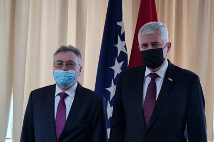 Čović sa Kalabuhovim: Nužne izmjene Izbornog zakona BiH