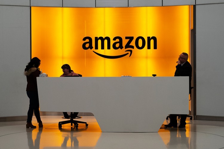 Zbog poreskog duga zaplijenjeno 26 Amazonovih vozila