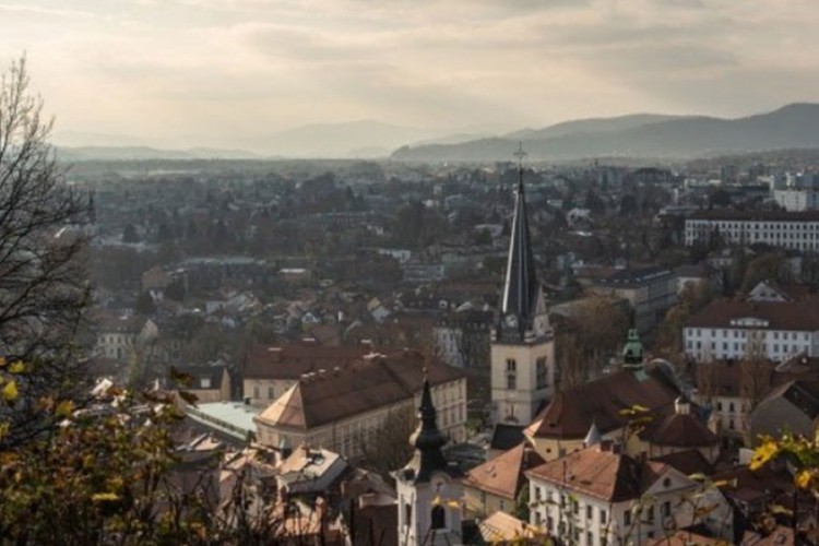 Slovenija i Srbija priznaće zelene sertifikate o vakcanaciji