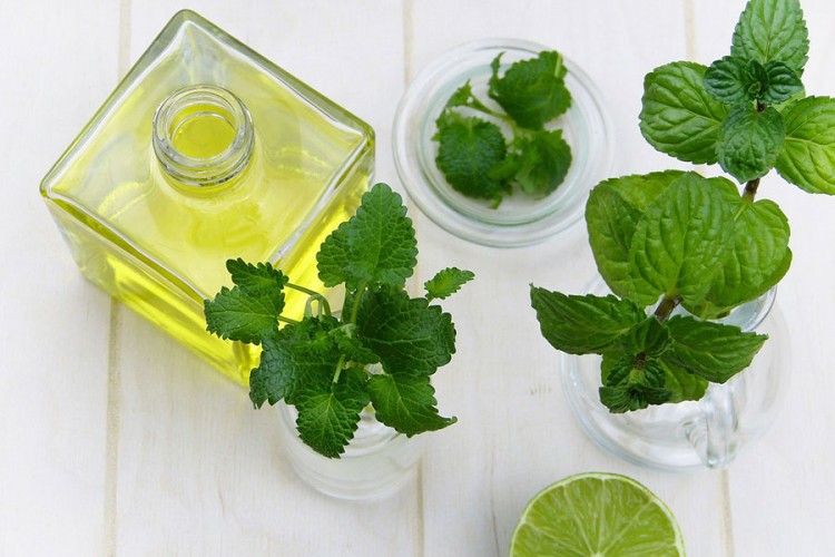 Napitak od limuna i đumbira za brži metabolizam