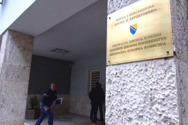 Pročitajte kako je CIK kaznio stranke koje svjesno krše zakon