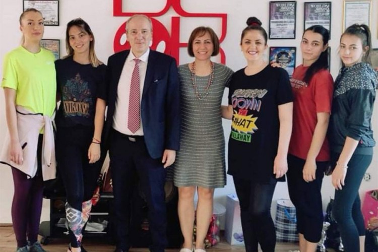Ambasador Grčke posjetio Plesni klub "BLOK"