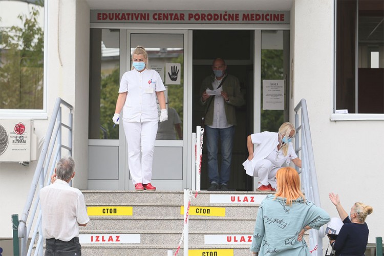 Bolnice i domovi zdravlja u RS vraćaju se u normalni režim rada