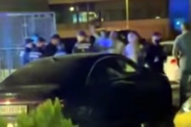 Snimak incidenta s Jovanovićem: Galamio na policiju, navodno šutirao ...