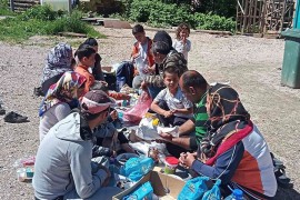 Stvari se pomjeraju s mrtve tačke: Migrante iz grada izmještaju u Lipu