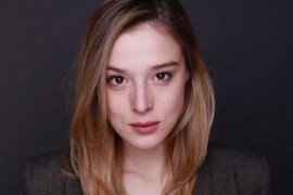 Milena Radulović pokazala savršenu figuru dok radi jogu
