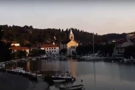 Kamere snimile trenutak potresa kod Šibenika