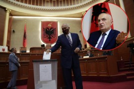 Predsjedniku Albanije izglasano nepovjerenje