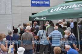 Pao sistem za vakcinaciju u Banjaluci, gužve ispred velesajma