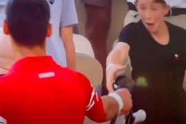 Francuzi masovno skidaju snimke Đokovića gdje poklanja reket dječaku