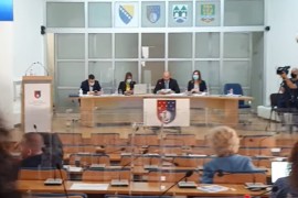 Poslanici SDA i DF-a napustili sjednicu Skupštine KS, pa se vratili na ...