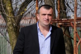 Izgorio mu BMW, a on policajcima psovao majku