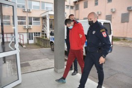 Optužen za divljanje: Nakratko ga zaustavio traktor pa se zakucao u ...