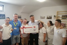 Đajić uručio 5.000 KM Daun sindrom centru