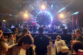 Veličanstven koncert dva orkestra na Trgu Krajine