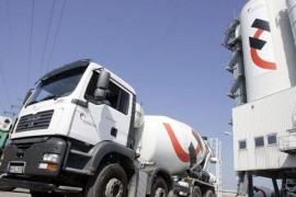 Ekološki protest u Parizu protiv proizvodnje cementa