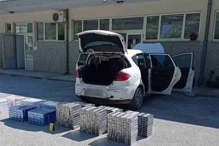 Akciji "Štit 2021": Zaplijenjeno 6.000 kutija cigareta, uhapšen mladić