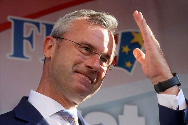 Hofer podnio ostavku