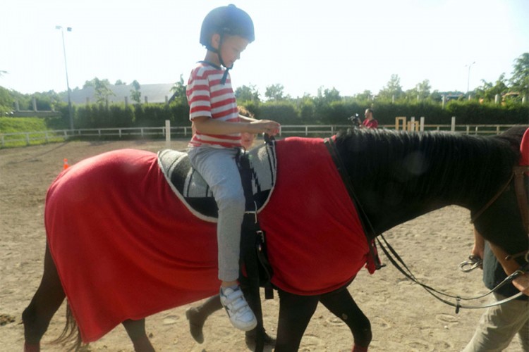 Prva radionica terapijskog jahanja za djecu sa autizmom u Banjaluci