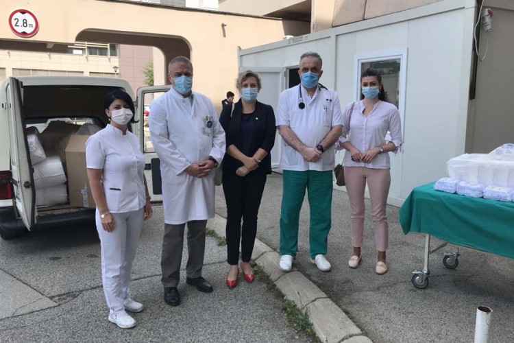 Donirana medicinska oprema UKC-u