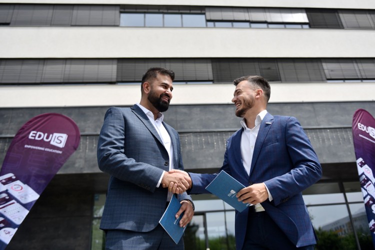 "EduIS" postao globalni ambasador kompanije "Lanaco"