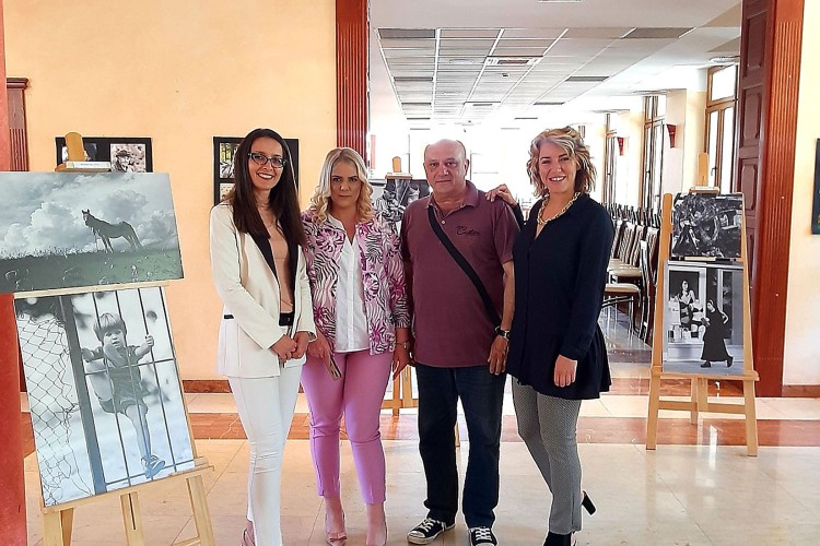 Otvorena izložba fotografija "Otisak u vremenu"