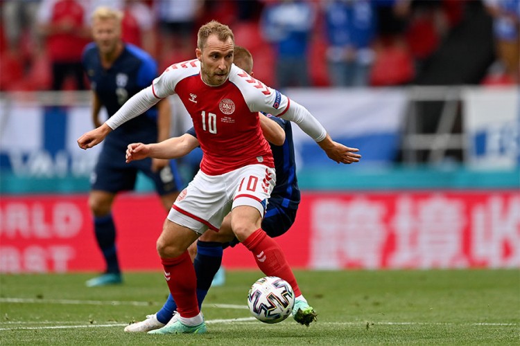 Oglasio se Eriksen iz bolnice