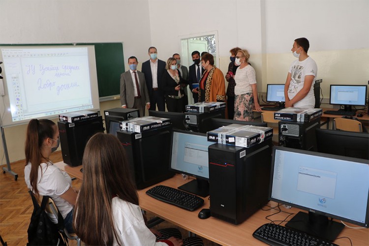Mladi u Trebinju spremni da se uhvate u koštac sa poslovima u struci