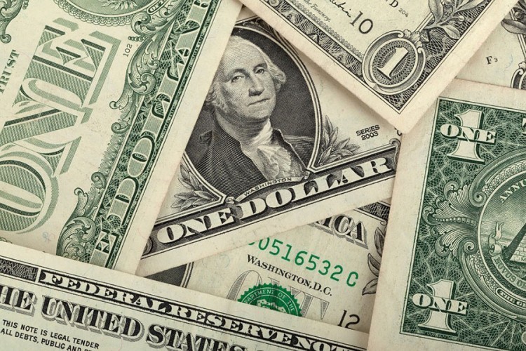 Dolar blizu jednomjesečnog maksimuma prema korpi valuta