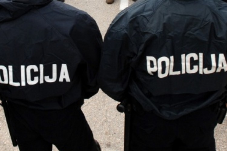 Uhapšeno 29 osoba tokom masovnih pretresa u tri kantona, traga se za troje
