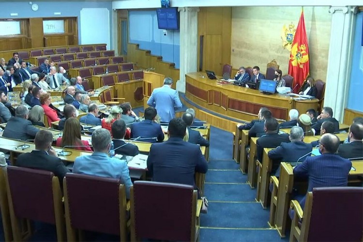 Skupština Crne Gore usvojila Rezoluciju o Srebrenici