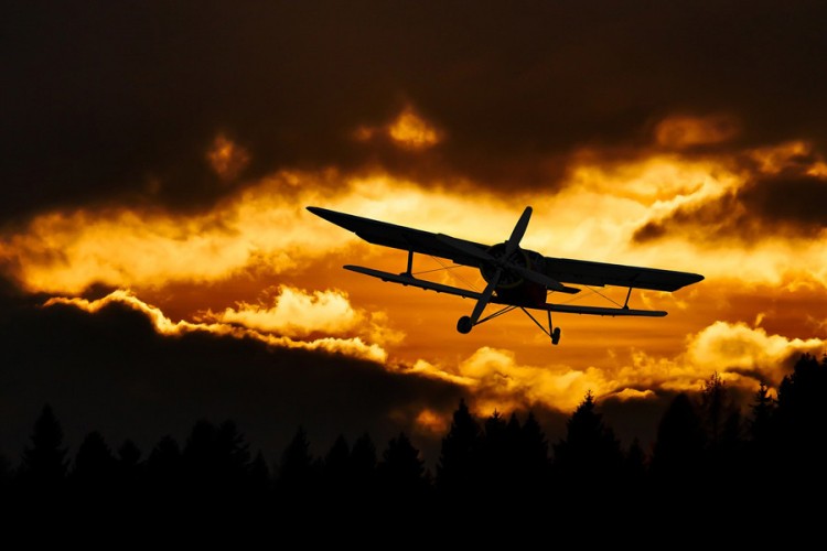 Srušio se avion u Češkoj, pilot poginuo, povrijeđen poznati fotograf