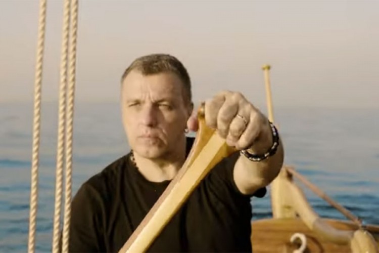 Van Gogh objavio spot za pjesmu "Kakvo divno veče"