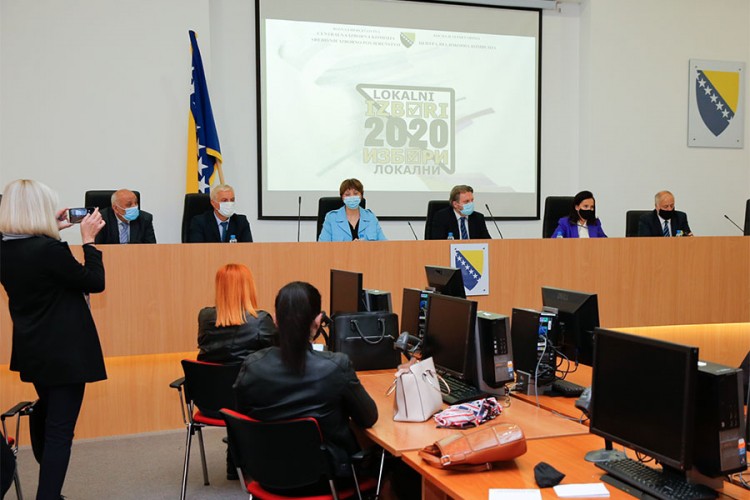 Zašto još nije gotov jedinstveni izborni informacioni sistem?