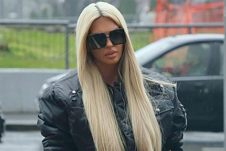 Jelena Karleuša završila u urgentnom