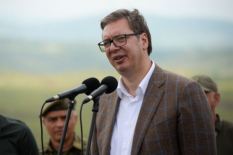 Vučić: Besmislene optužbe iz Podgorice su pritisci na Beograd