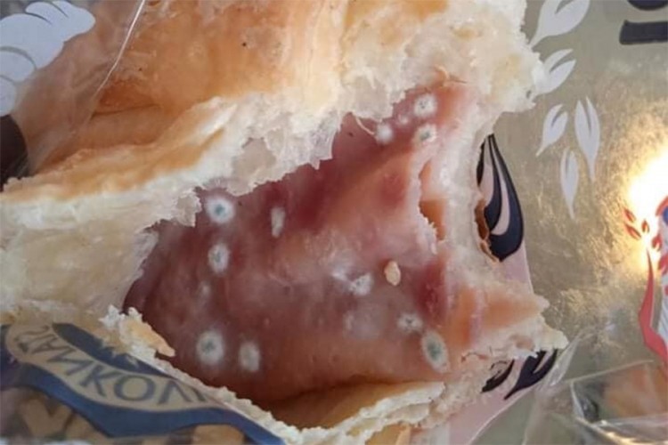 Trudnica u Kragujevcu za obrok dobila buđavo pecivo: Raskinut ugovor sa dobavljačem