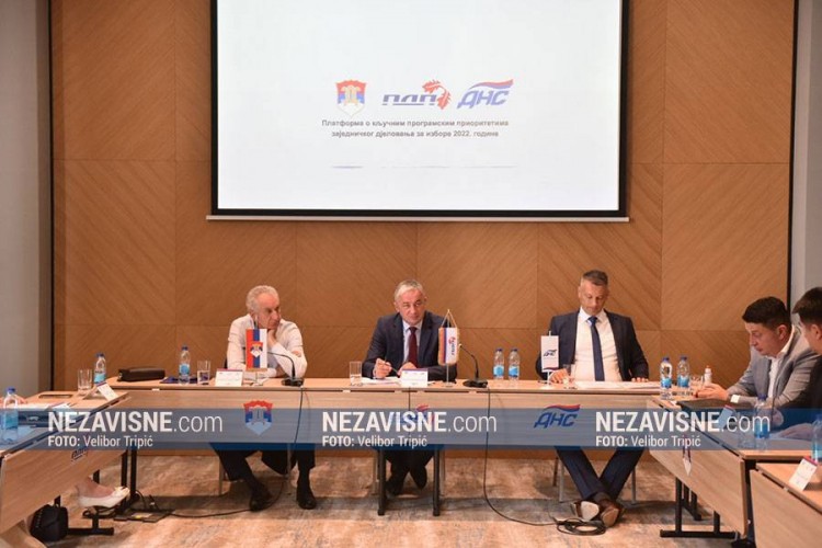 Lideri opozicije: Računamo i na Vukanovića