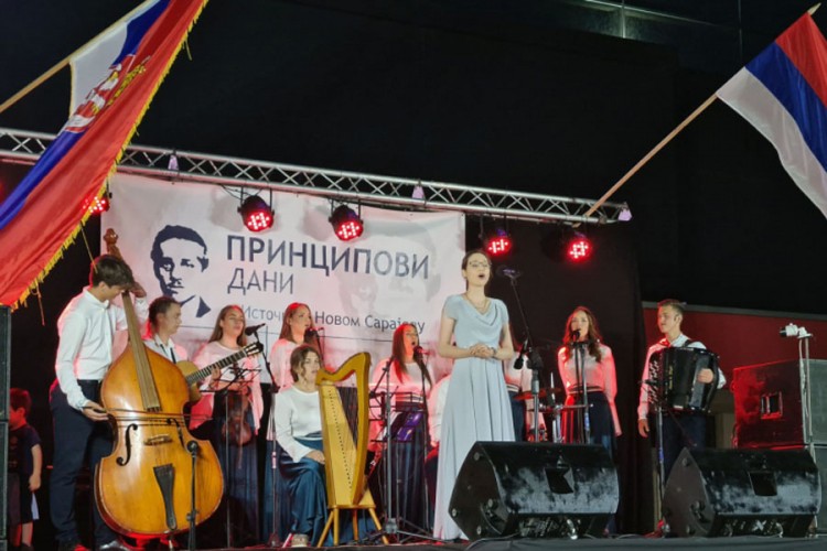 Održan koncert muzičkog sastava "Fenečki biseri"